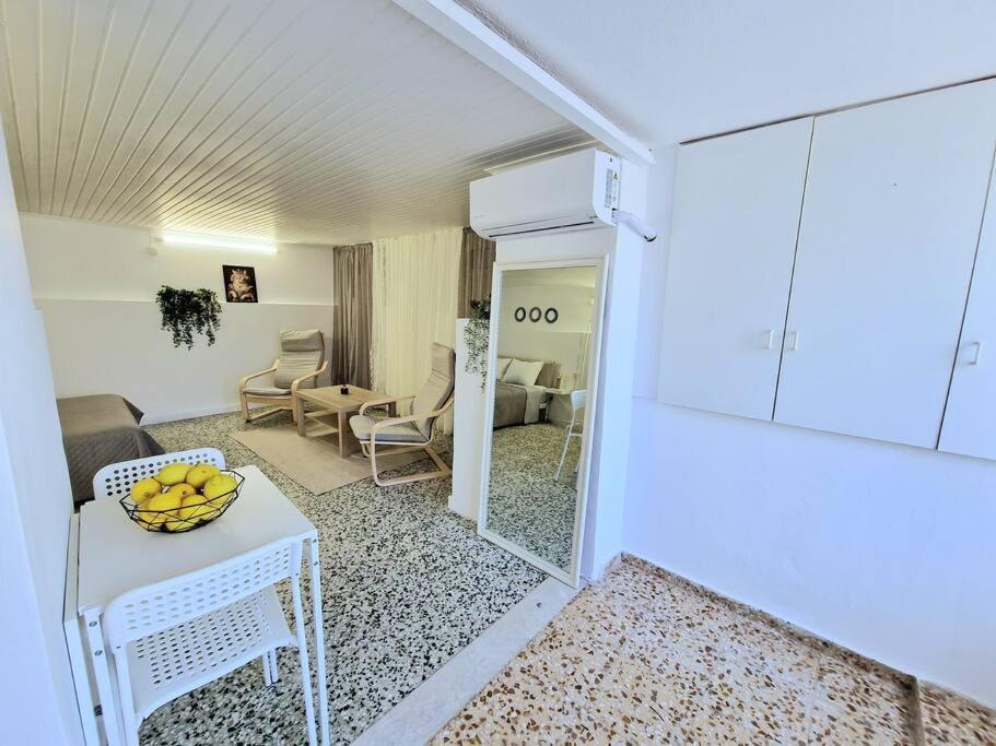 Elmy Houses V4 / Thalia Rafína Exteriör bild